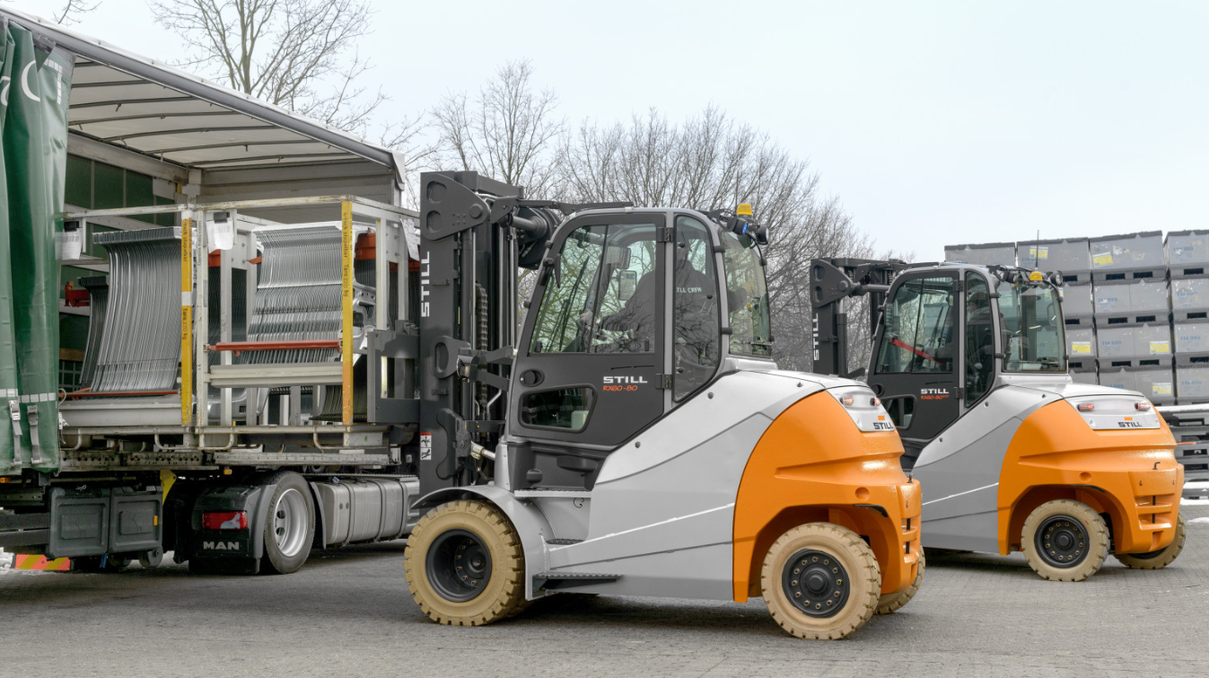 Counterbalanced forklift F2